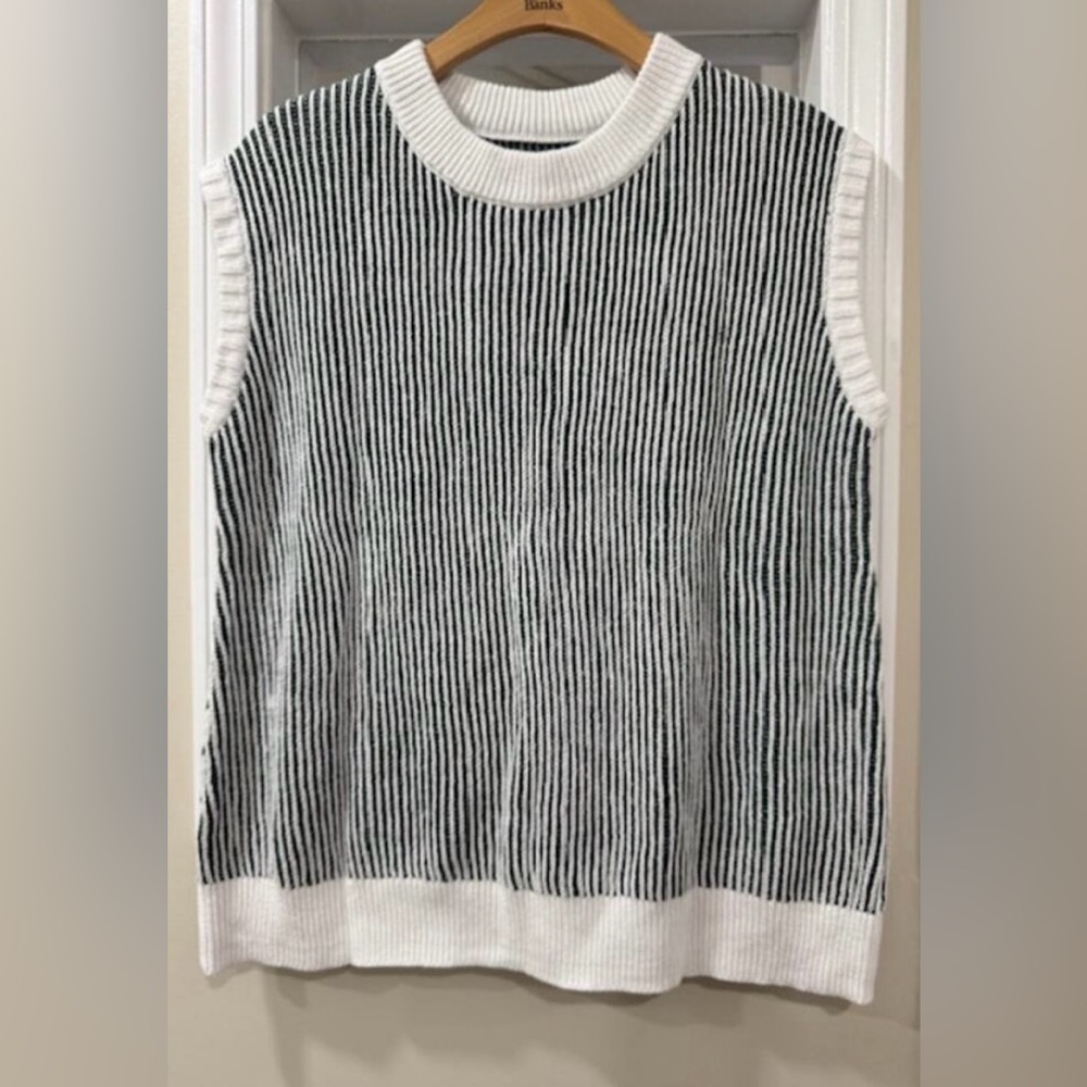 Sweater Vest